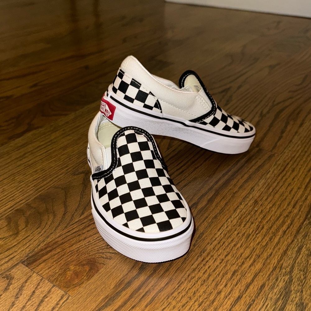 Brand new kids boy/girl slip on vans.  Smoke free home